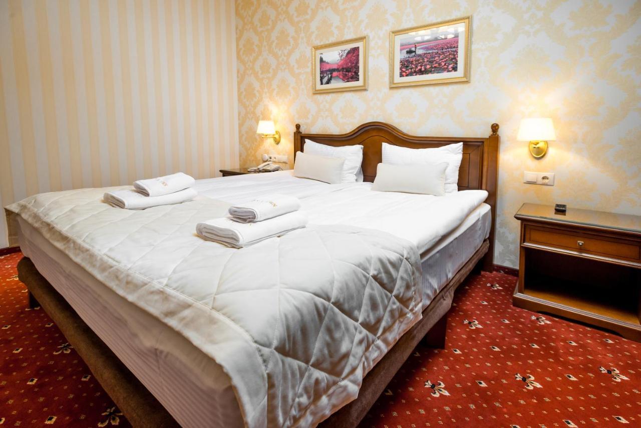Fenix Town Hotel Vinnytsia Luaran gambar